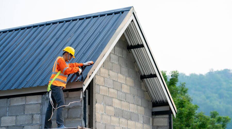 Professional residential roofers in Lore City, OH